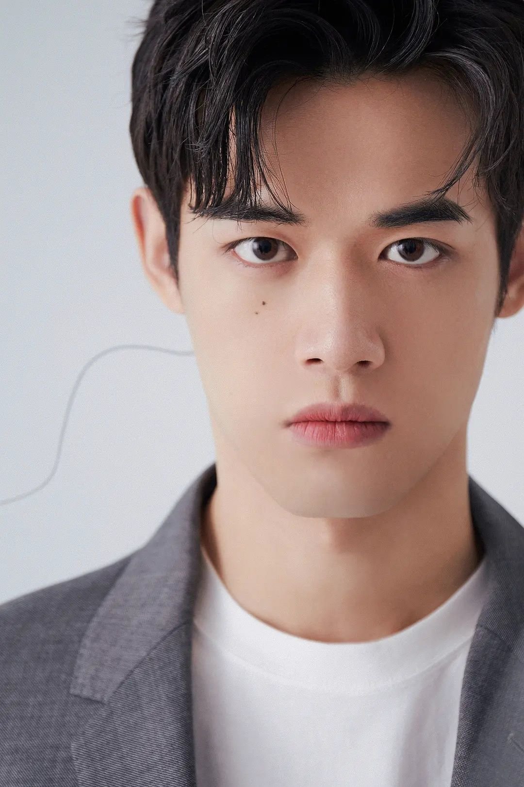 台版《某某》刘冬沁饰演盛望 94年……_高清图集_新浪网