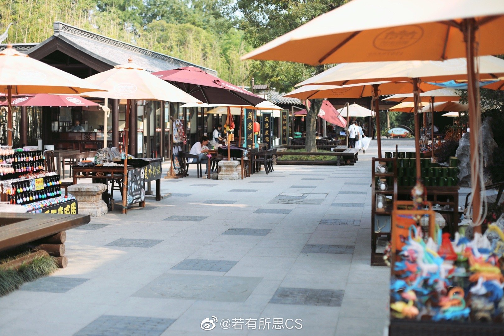 扬州瘦西湖1757美食街坊，逛吃逛吃的小火车节奏