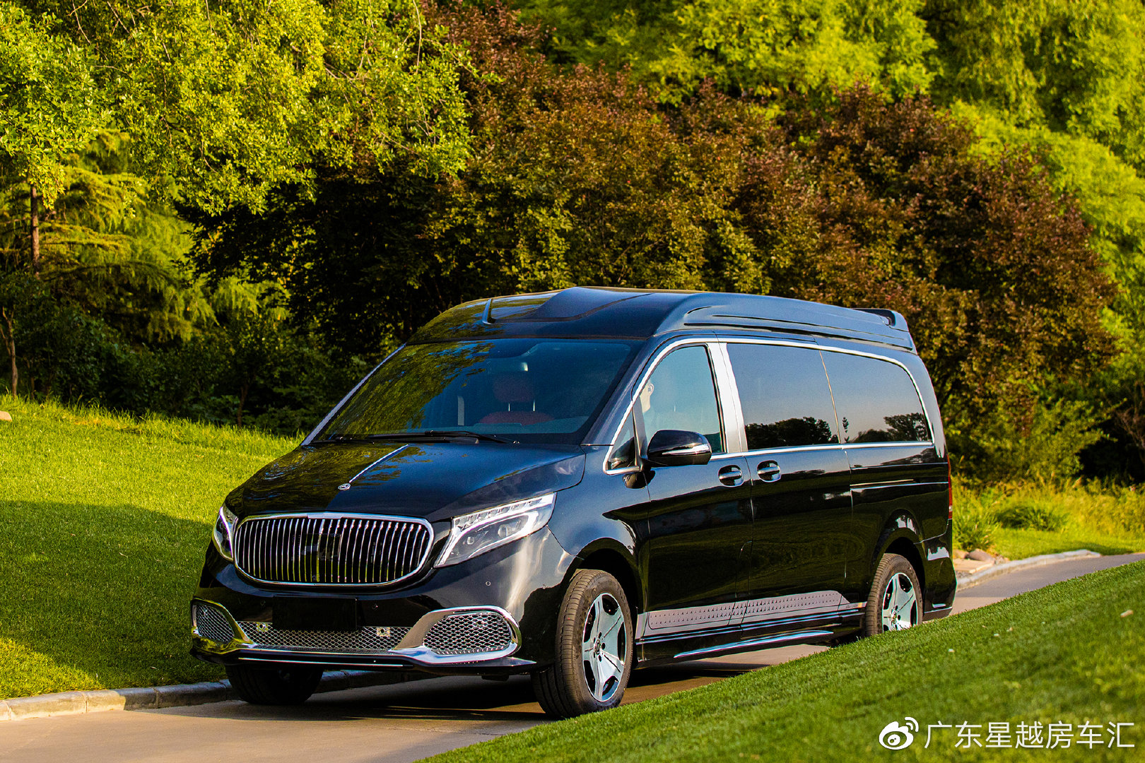 高顶7座商务车奔驰v260l旅行者系列为什么卖那么火