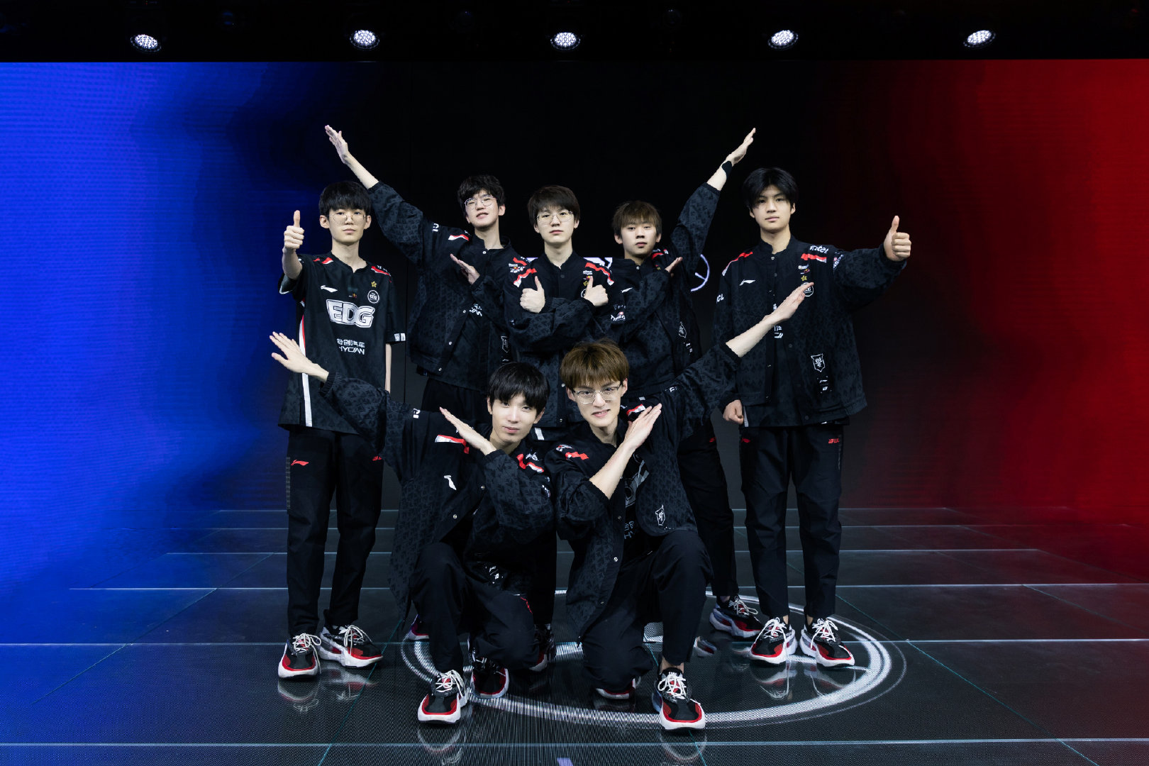 edg分享春季赛合影_高清图集_新浪网