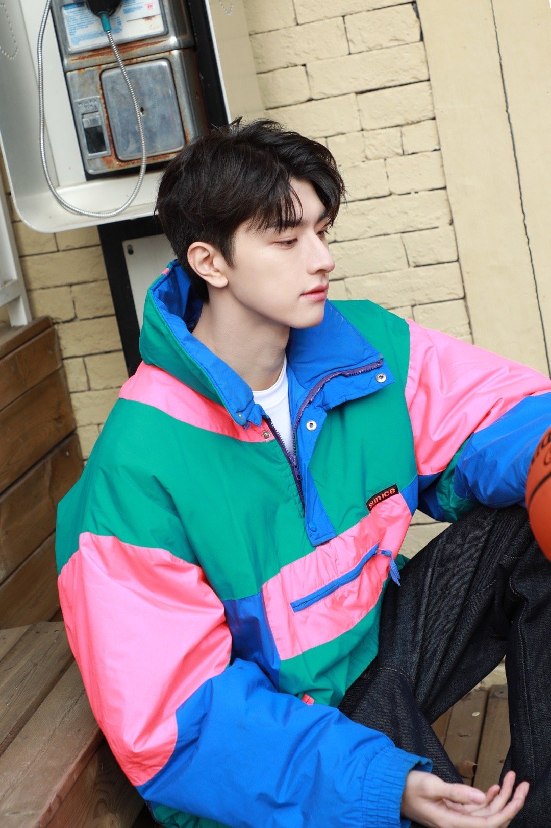 我那打篮球的校草学长林一,帅的嘞!