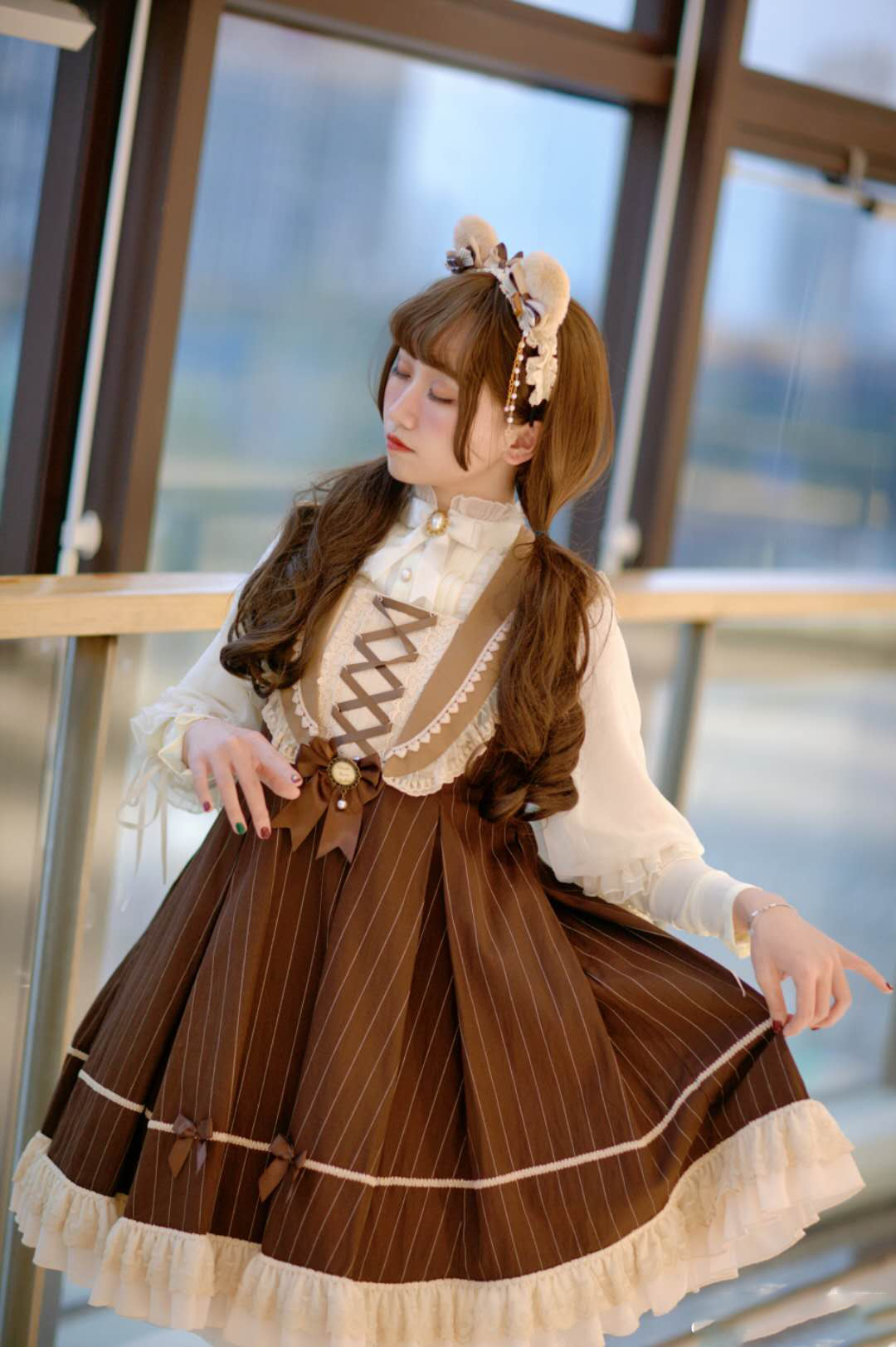 洛丽塔少女上线,灵动卷发抵挡不住的可爱