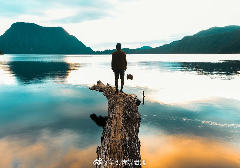 我们生活在纷纷绕绕的社会中,历尽艰辛在打拼,千万别让人生