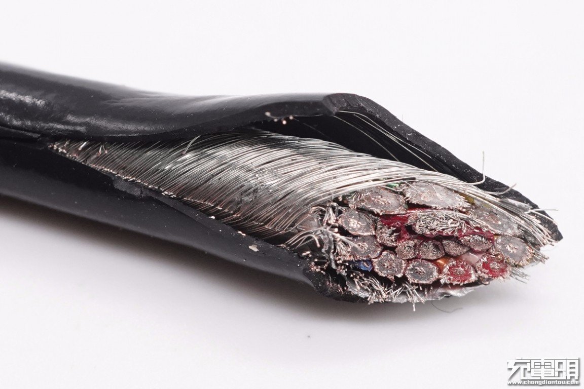 拆解报告:apple苹果2米雷电3 pro数据线a2279