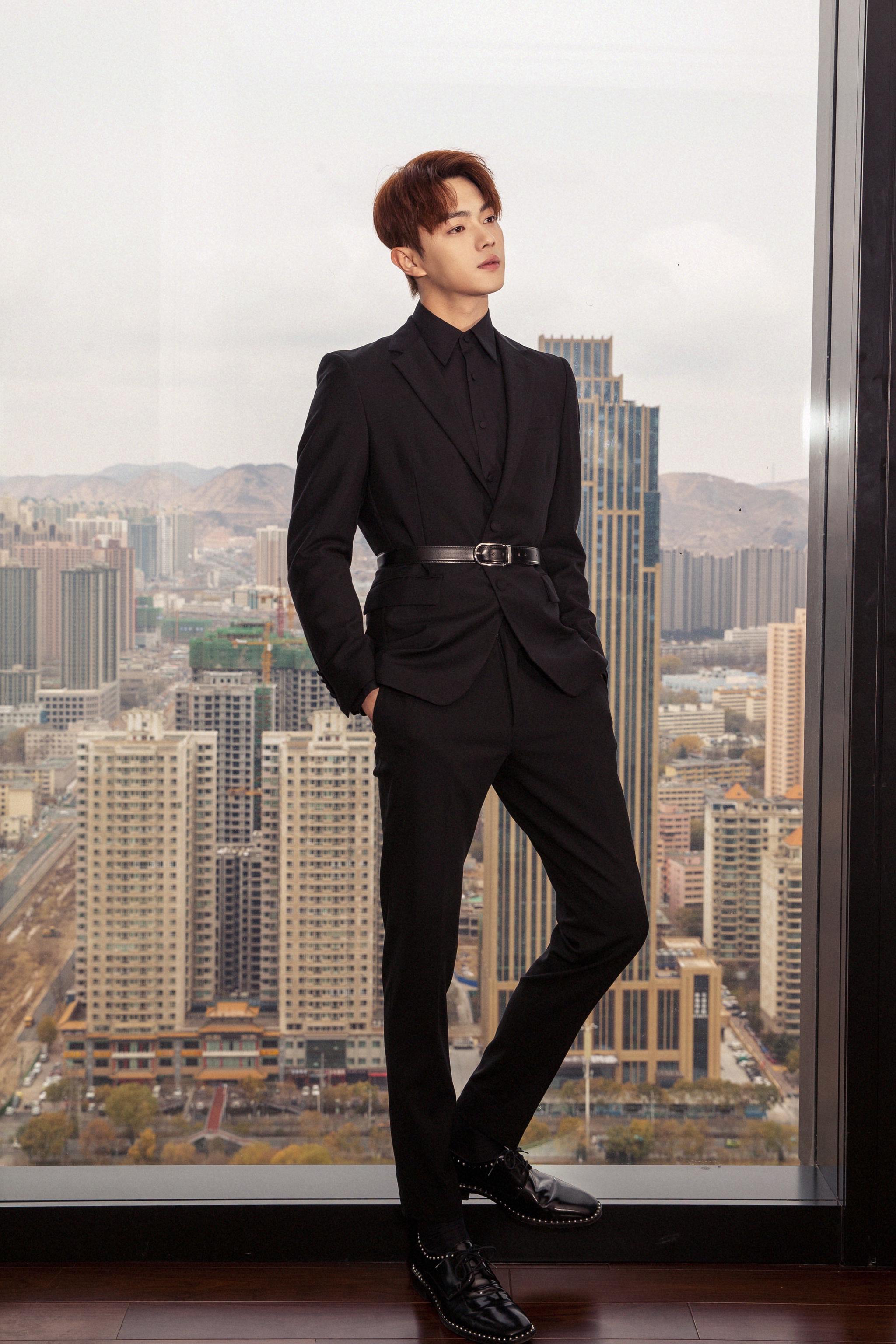 欢娱影视演员许凯soso今日出席娇兰兰州品牌活动