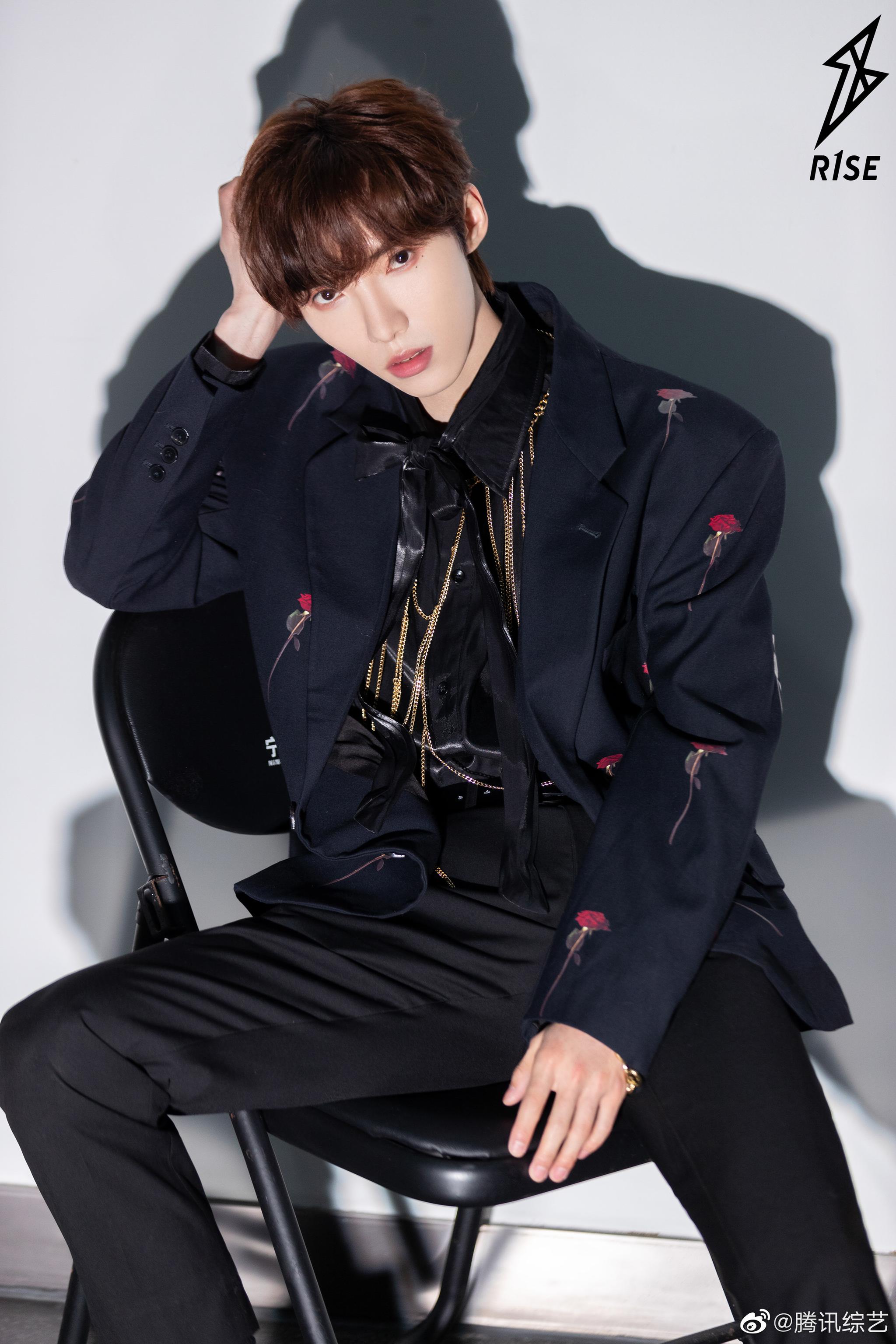 今晚@r1se-赵磊 将在带来《杀破狼》《不该》