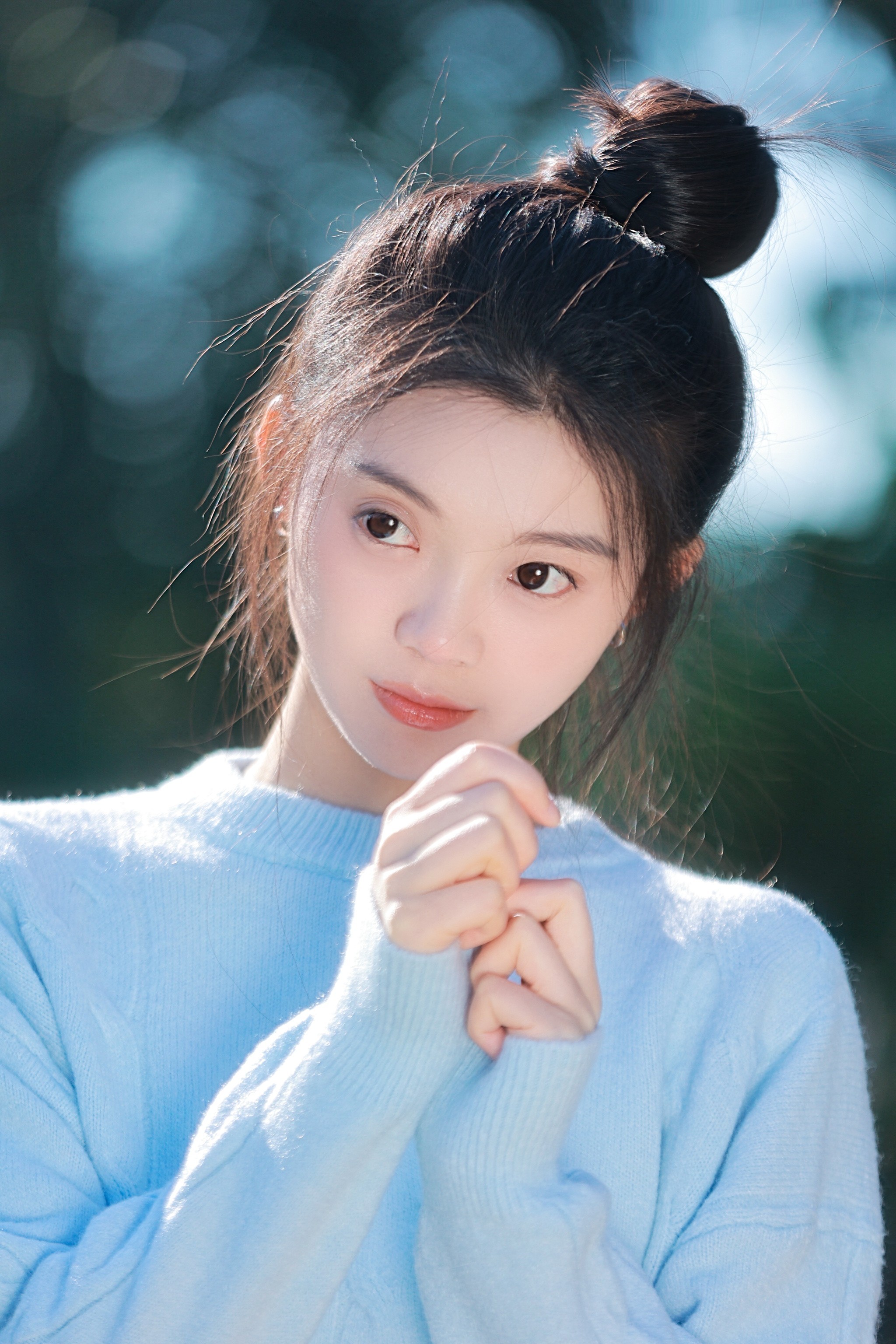 彭瑶,出生于湖南,身高166cm, 体重92斤,就读于北京电影学院__财经头条