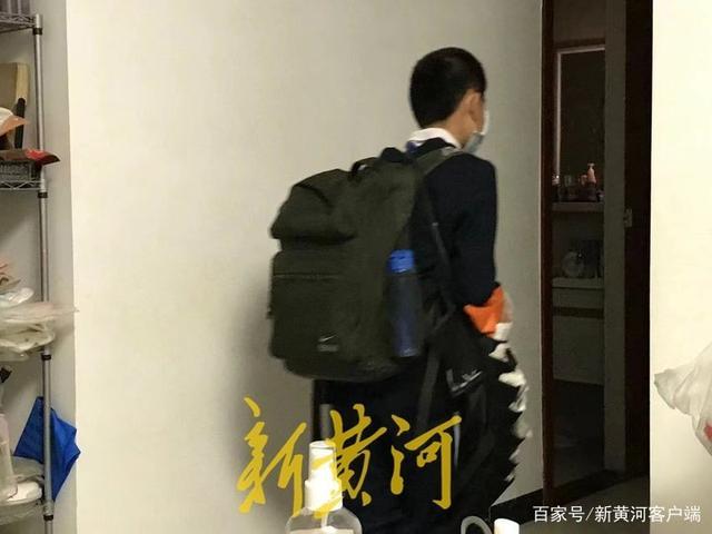 经济学家12岁儿子坠亡，前一天被老师点名，龙岗教育局：介入调查休闲区蓝鸢梦想 - Www.slyday.coM