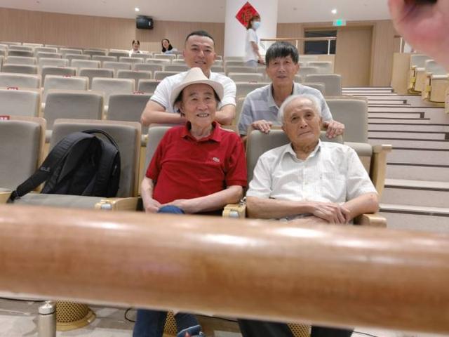 杭州体育老师的“奥运会”原来是这项评比!不少老师为了提升提前半年备战休闲区蓝鸢梦想 - Www.slyday.coM 杭州体育老师的“奥运会”原来是这项评比!不少老师为了提升提前半年备战休闲区蓝鸢梦想 - Www.slyday.coM