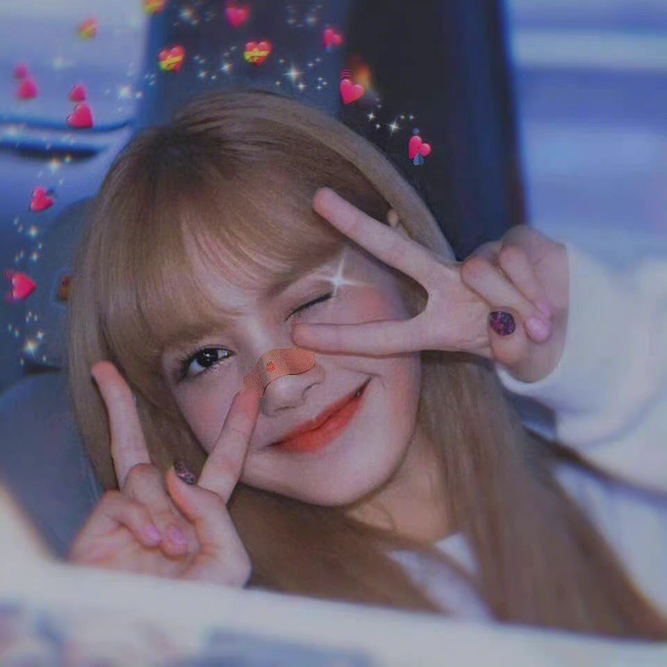 人间芭比lisa笑起来好甜啊