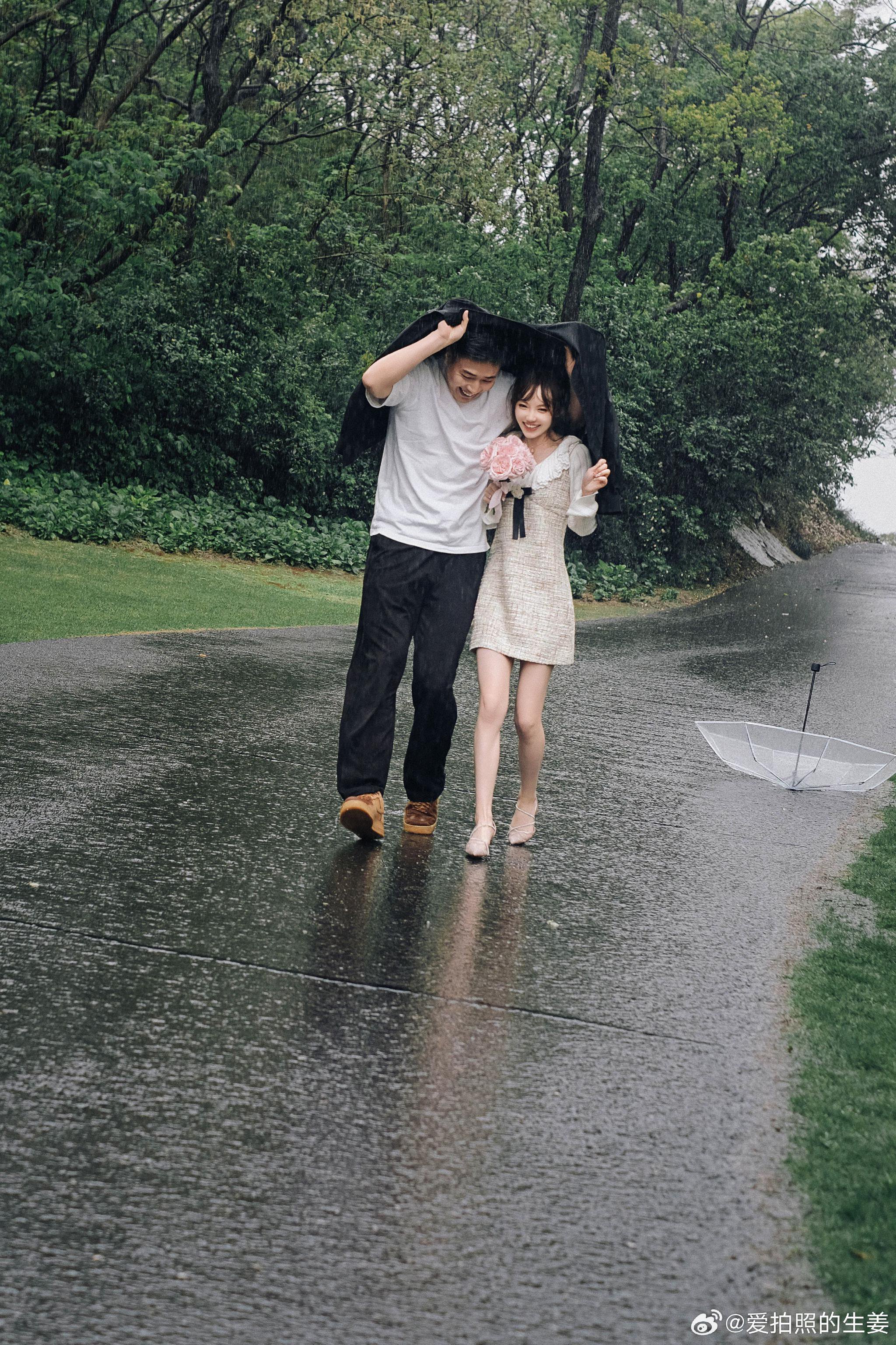 雨中的浪漫记录