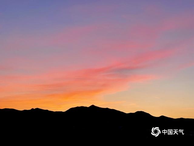 北京橙粉晚霞扮靓天空 如火凤凰展翅|北京|河南|火凤凰_新浪新闻