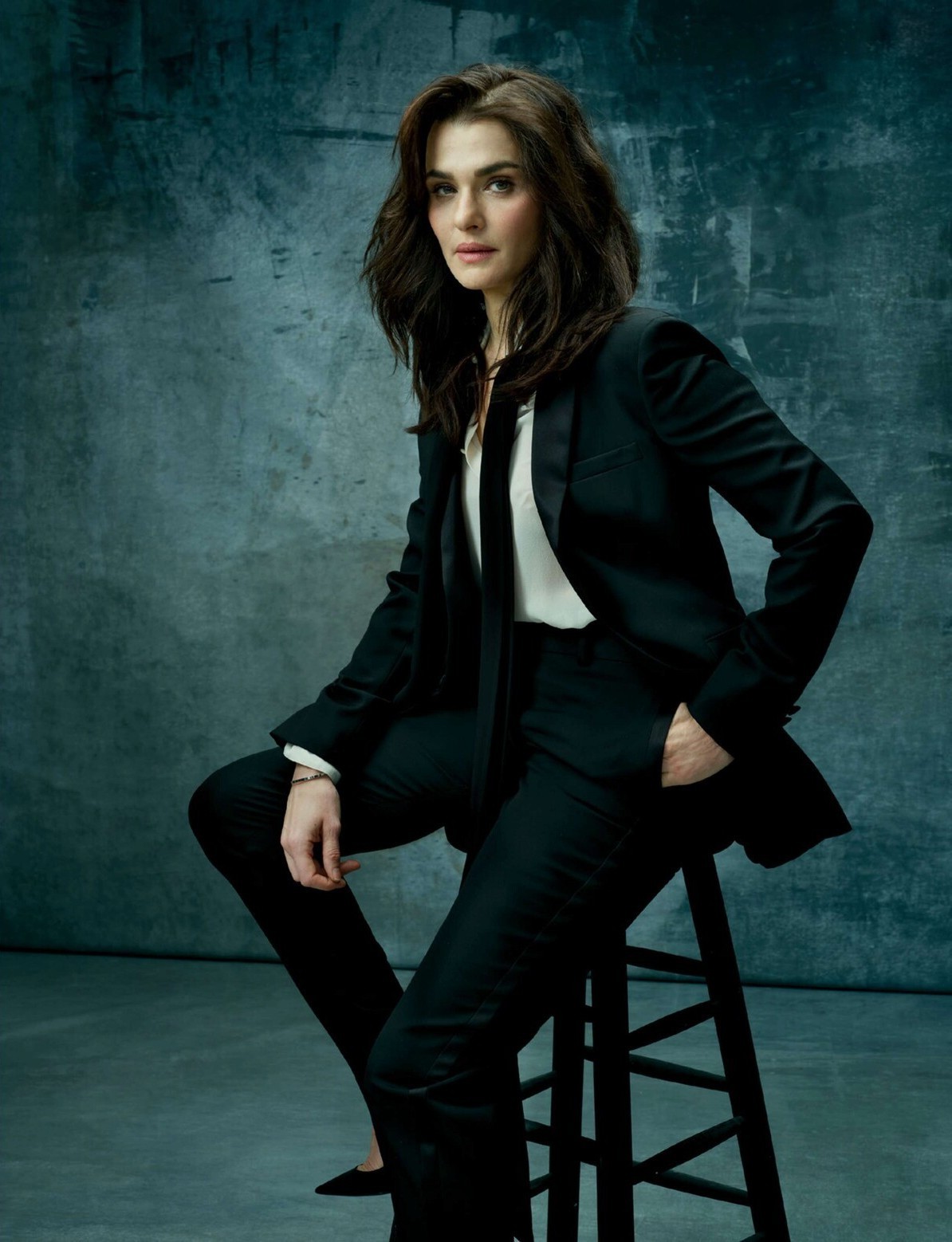 蕾切尔·薇兹 x emmy magazine