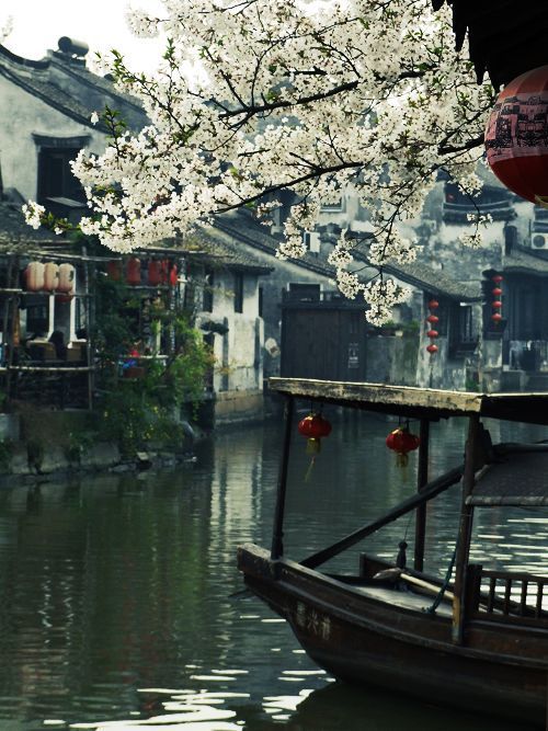 烟雨江南,朦胧了一纸回忆__财经头条