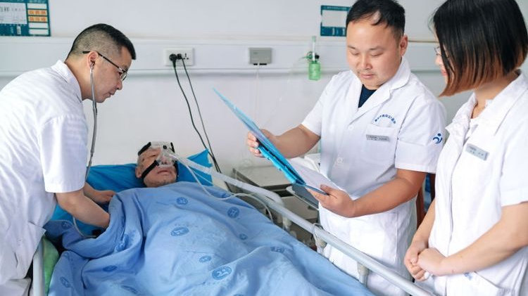 氧疗三问：慢阻肺如何选择适合自己的氧疗方式？|呼吸机|制氧机|流速|导管|二氧化碳_新浪新闻