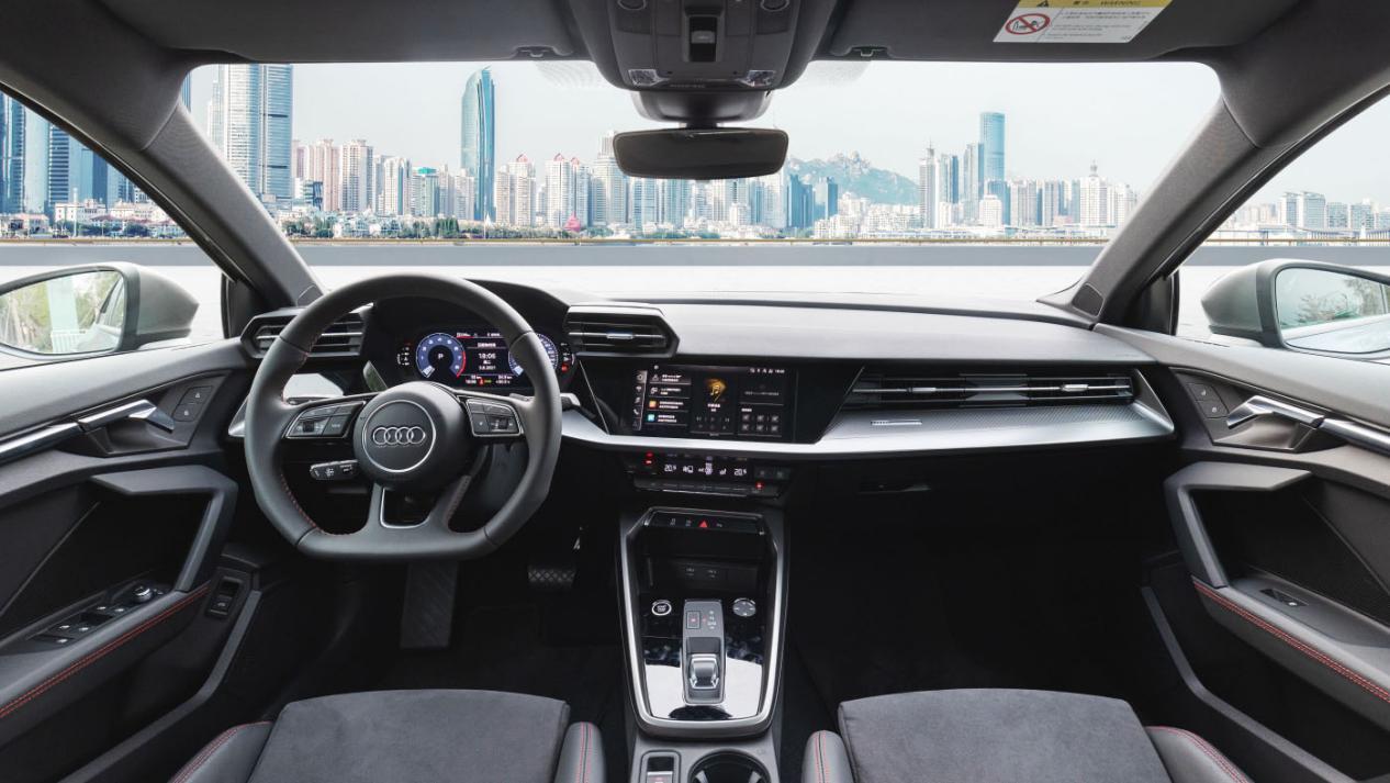 新款奥迪A3上市，全系都有迎宾灯？