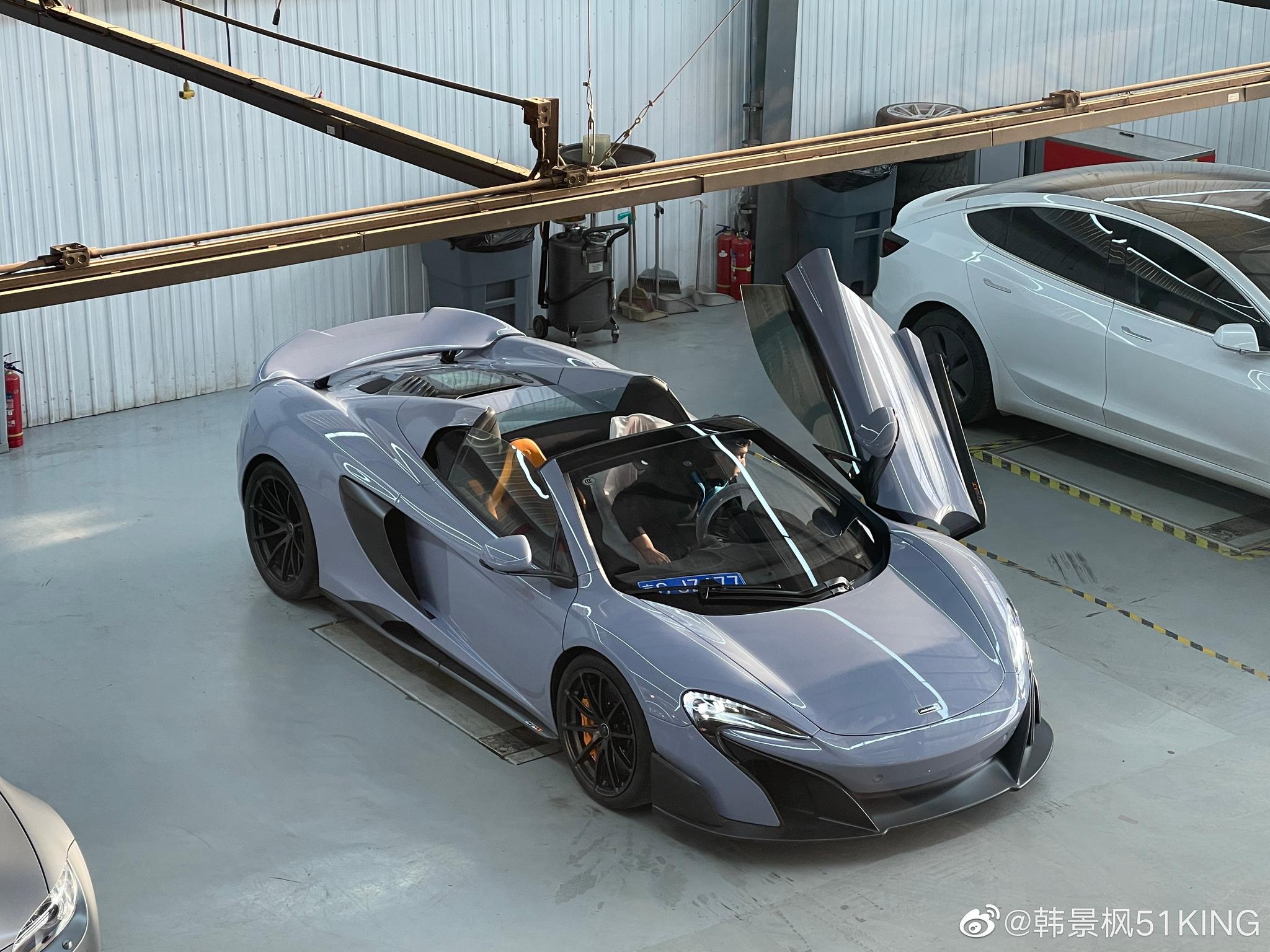 保养一下,用心保护着着全北京最后一台675lt敞篷