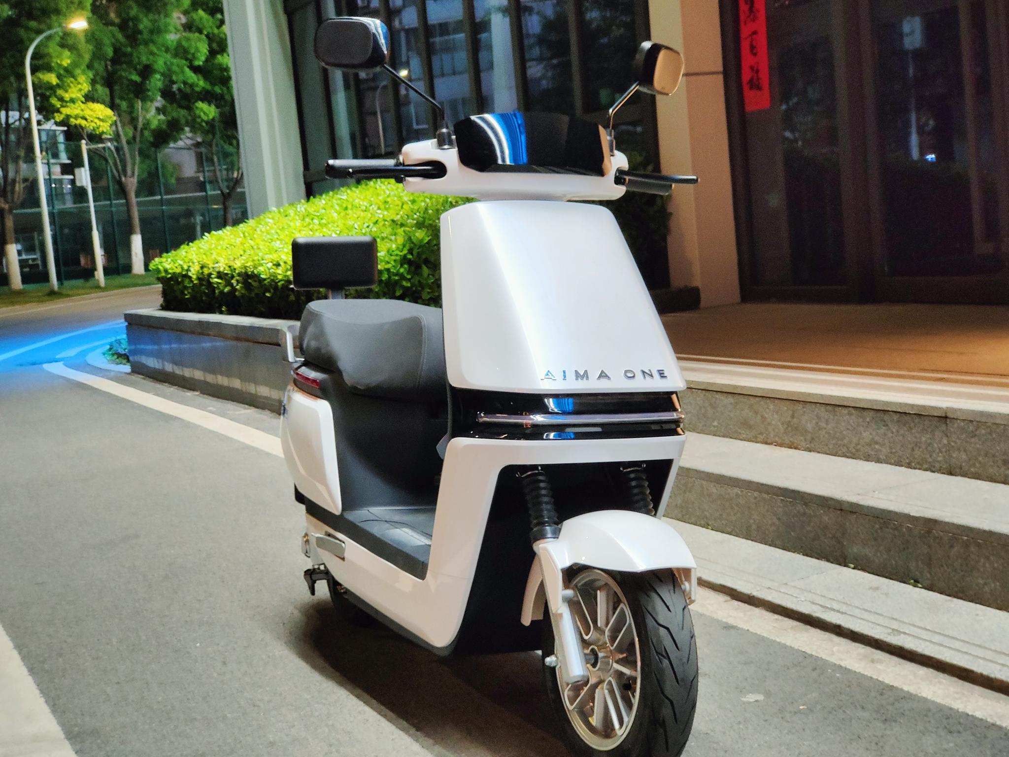 体验简直太舒服了不充电的长续航爱玛a500电动车真机体验