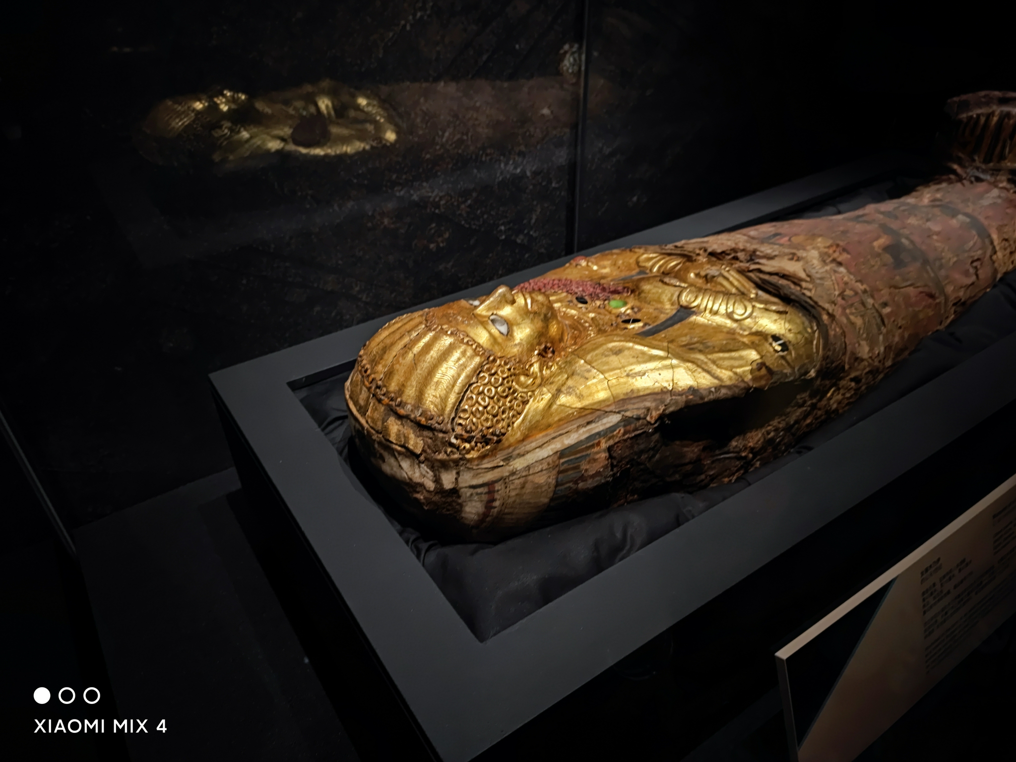 黄金木乃伊实拍107件稀世文物用小米mix4带你穿回神秘古埃及