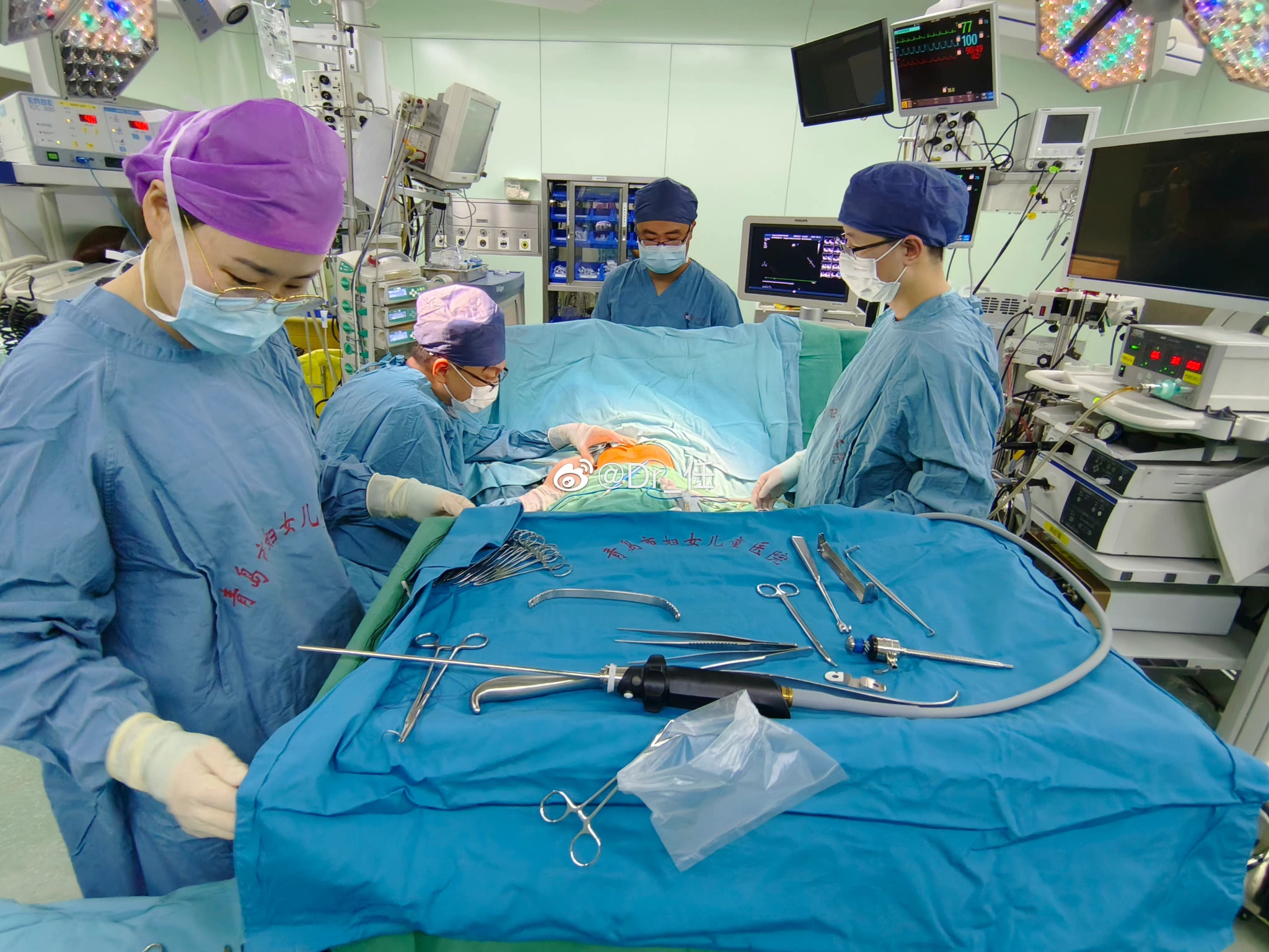 就是这么做的nuss手术钢板塞进去撑起来凹的变凸的