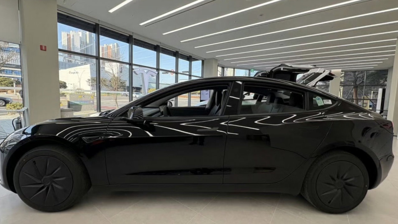 特斯拉FSD没戏了，但18万的廉价Model 3很是期待
