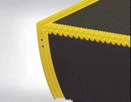 柳州火车站扶梯上,中年妇女后仰摔倒,此时一道身影冲了过去……休闲区蓝鸢梦想 - Www.slyday.coM 柳州火车站扶梯上,中年妇女后仰摔倒,此时一道身影冲了过去……休闲区蓝鸢梦想 - Www.slyday.coM