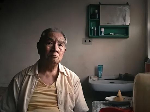 走好!6天8位名人去世,吃保健品致肾衰、车祸坠崖,最年轻仅26岁|丁强|网红_新浪新闻