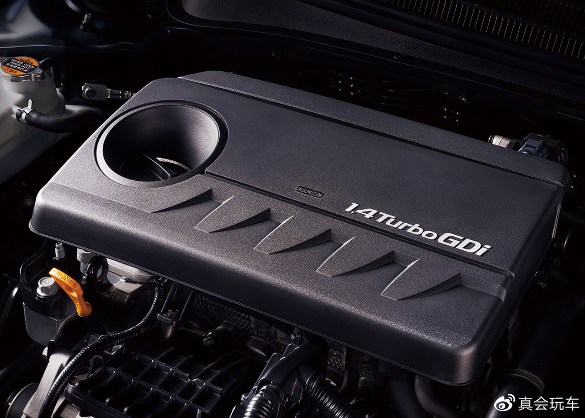 国民家轿怎么选？销量冠军轩逸还是卷土重来的全新伊兰特