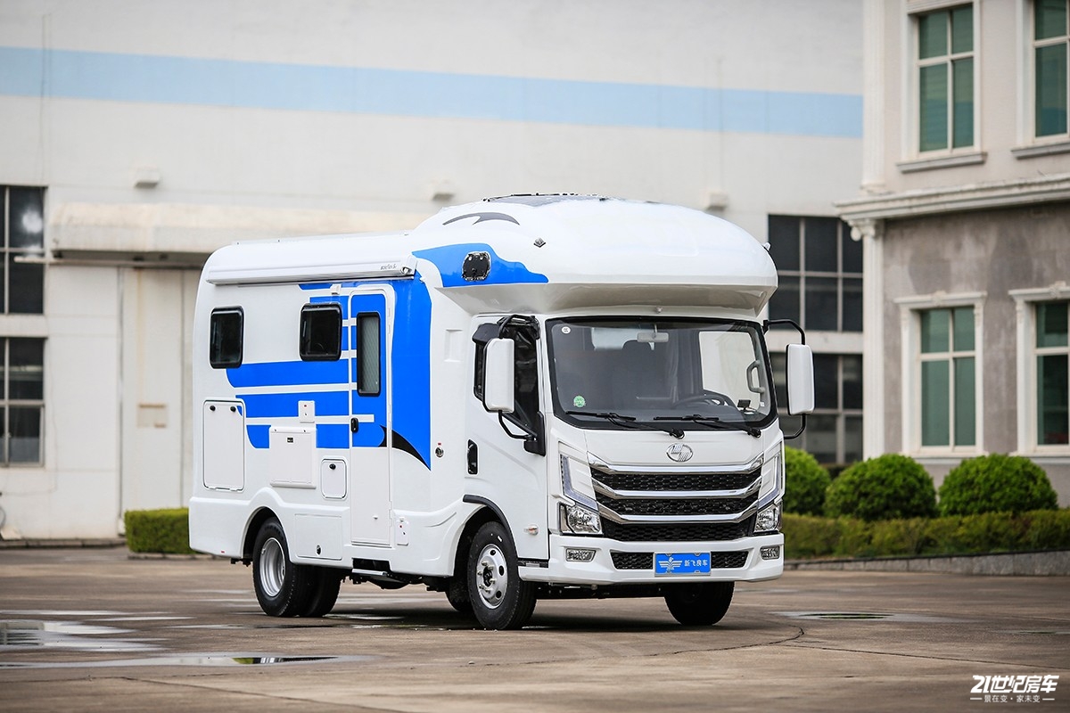 性价比贼划算,平头房车爱好者看过来:新飞h300尊享版房车-新浪汽车