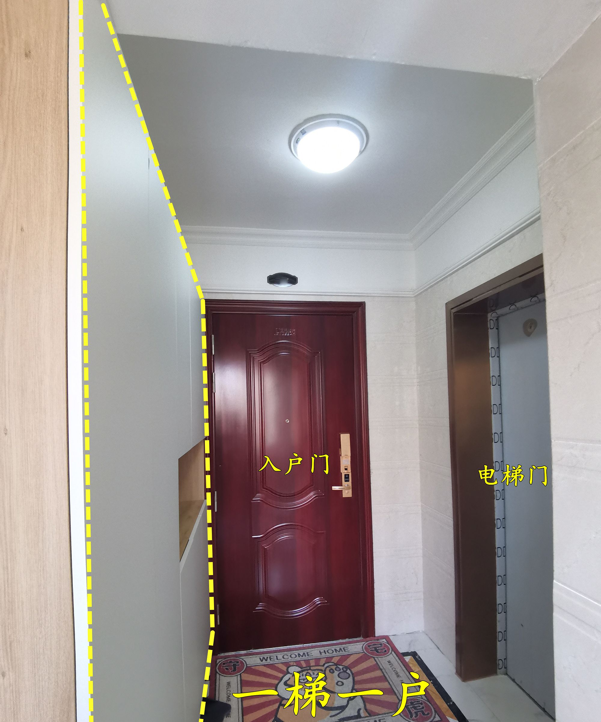 这就是一梯一户的好处,每家都是独立电梯间,玄关放在这没人反对|玄关