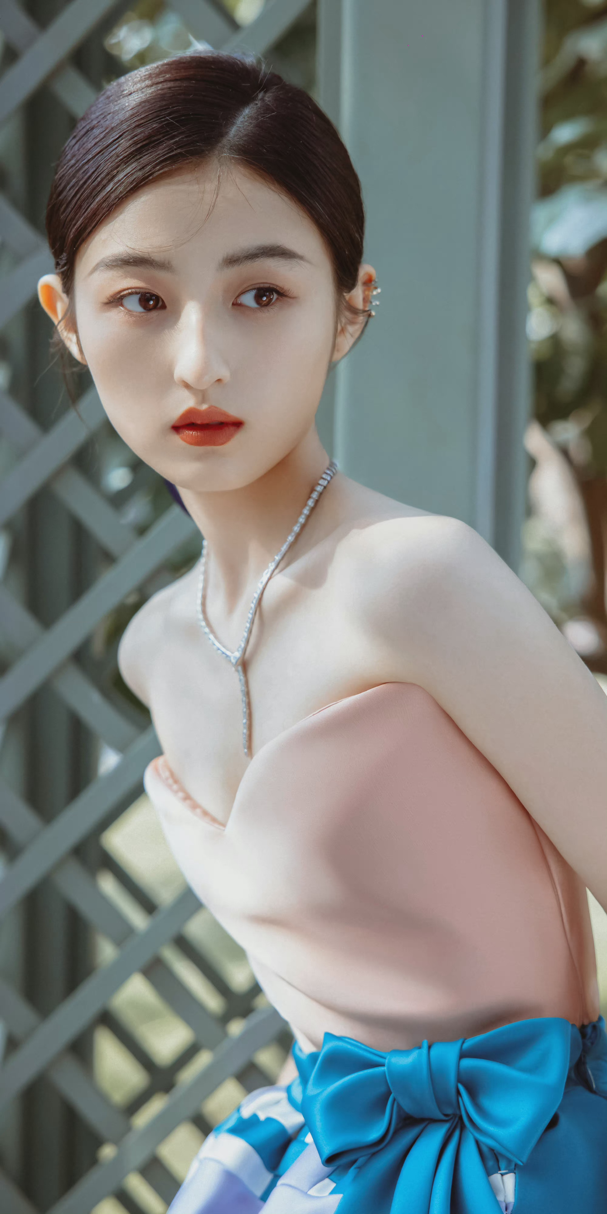 张子枫海边氛围感大片