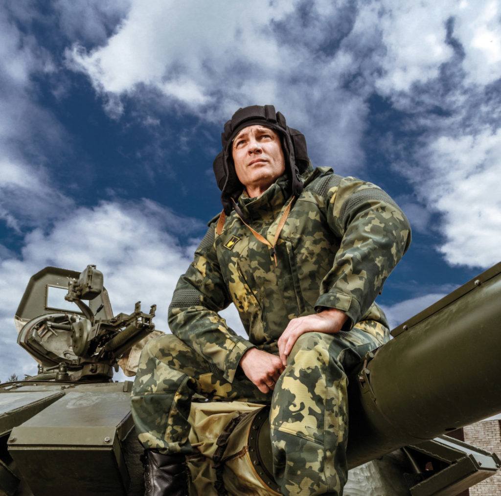 俄罗斯btk公司推出的新款坦克兵防火作战服_高清图集_新浪网