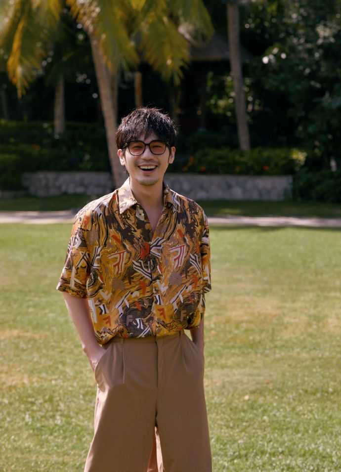 白宇新剧《龙城》开机，搭档马伊琍质量有保障，想不火都难！休闲区蓝鸢梦想 - Www.slyday.coM