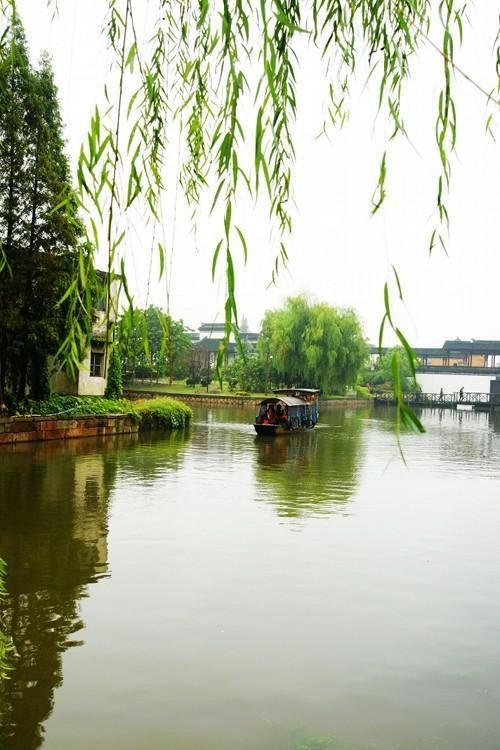 烟雨江南朦胧了一纸回忆
