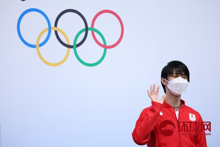 羽生结弦召开新闻发布会回答记者提问