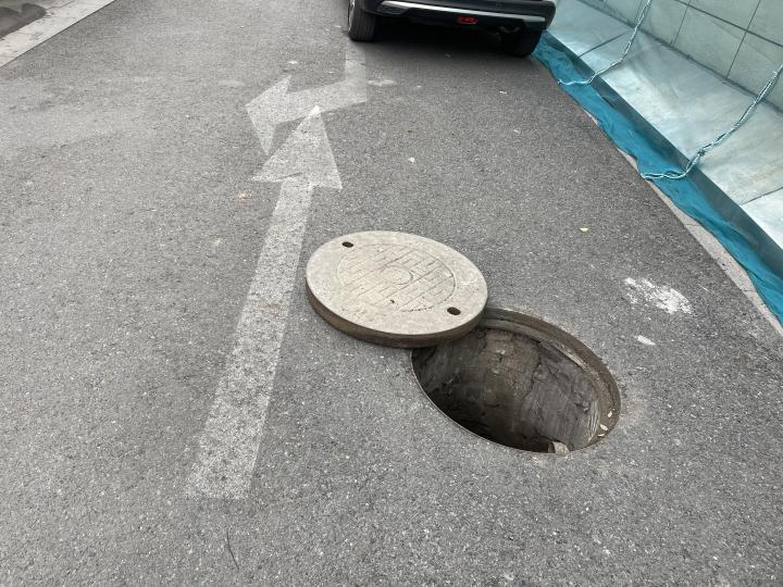 为大家创造一份暖暖的安全感|紫阳|街道|井盖_新浪新闻