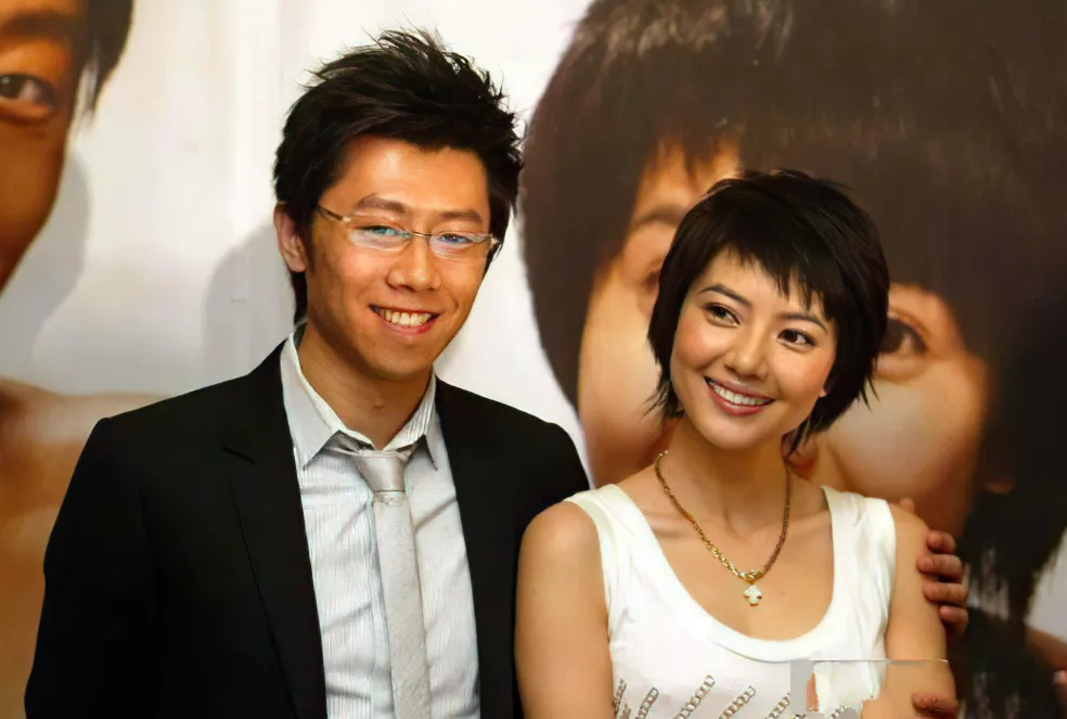 43岁宛如少女,多段情史被重提|滕华涛|高圆圆|夏雨_新浪新闻