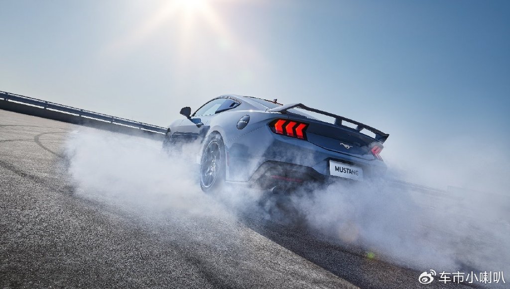 全新福特mustang03硬顶性能版与敞篷运动版即将于北京车展中国首秀