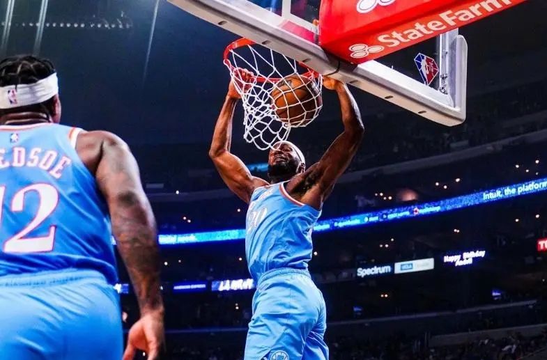 8篮板，5篮板，努力证明自己！卢指导，还可以给他一些机会休闲区蓝鸢梦想 - Www.slyday.coM