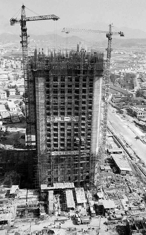 中国摩天大楼第一人陆建新最难忘参建深圳国贸大厦丨对话时间
