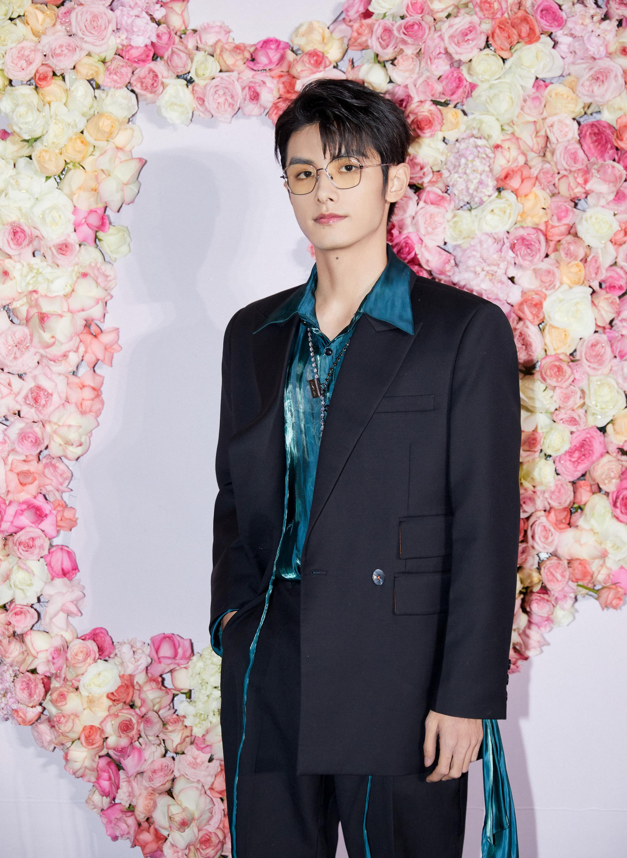 欢娱影视演员@赵弈钦 出席2020腾讯视频doki人气舞台并