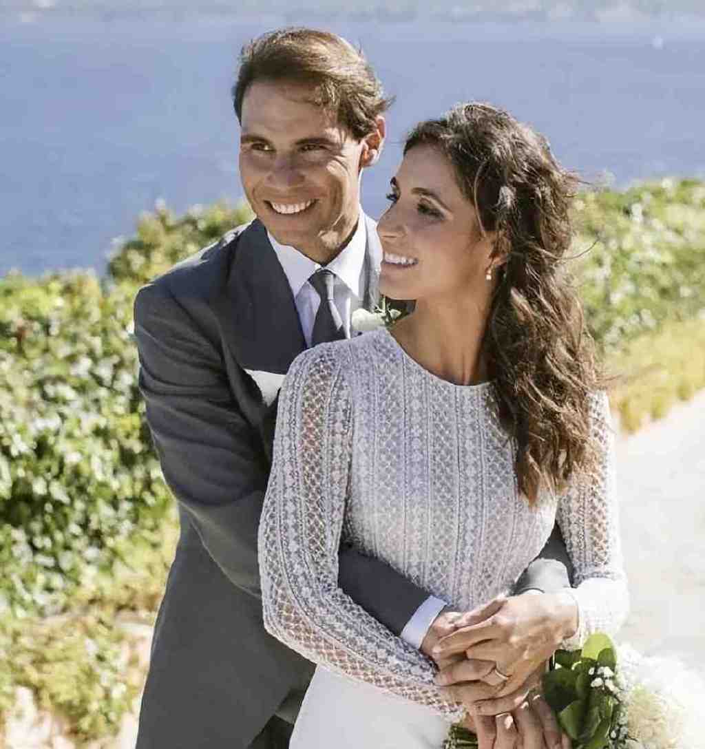 纳达尔在2019年与妻子梅里-佩雷洛完婚,两人一直过着幸福的二人世界.