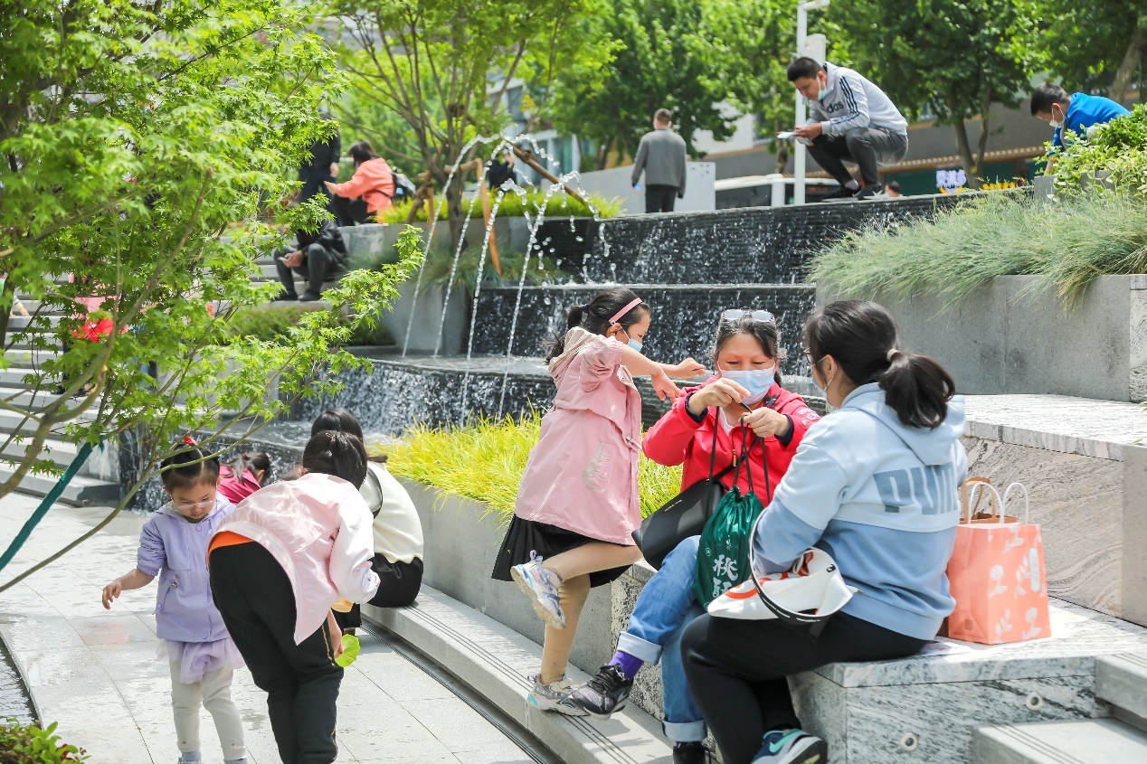 商业圈大事!华润万象系重磅新作武汉万象城开业休闲区蓝鸢梦想 - Www.slyday.coM 商业圈大事!华润万象系重磅新作武汉万象城开业休闲区蓝鸢梦想 - Www.slyday.coM