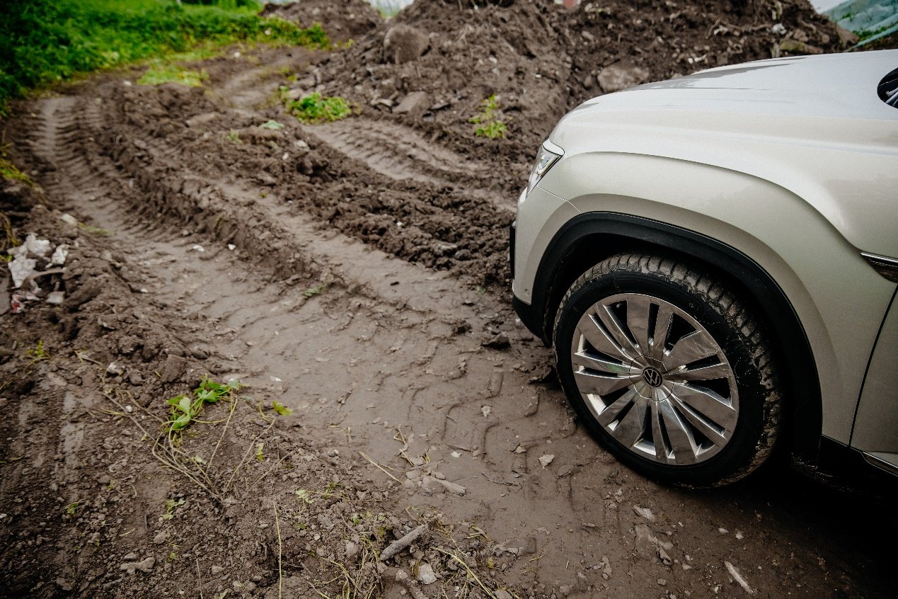 只有过自驾游亲自开车经历的人才懂,整个旅程上最最耗费精力的部分,就