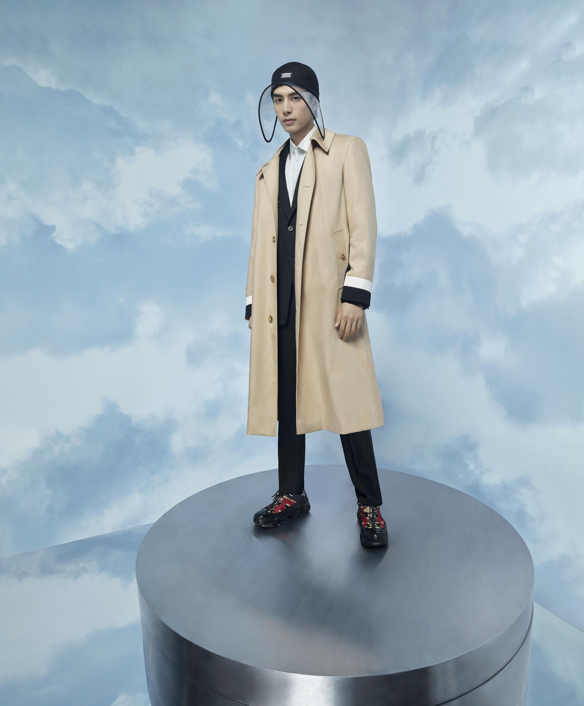 burberry正式宣布中国演员宋威龙99出任最新品牌形象大使