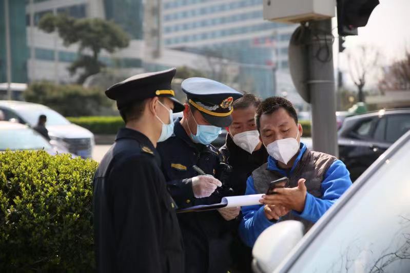 济南市交通运输综合行政执法支队全力保障清明假期市民出行安全休闲区蓝鸢梦想 - Www.slyday.coM 济南市交通运输综合行政执法支队全力保障清明假期市民出行安全休闲区蓝鸢梦想 - Www.slyday.coM