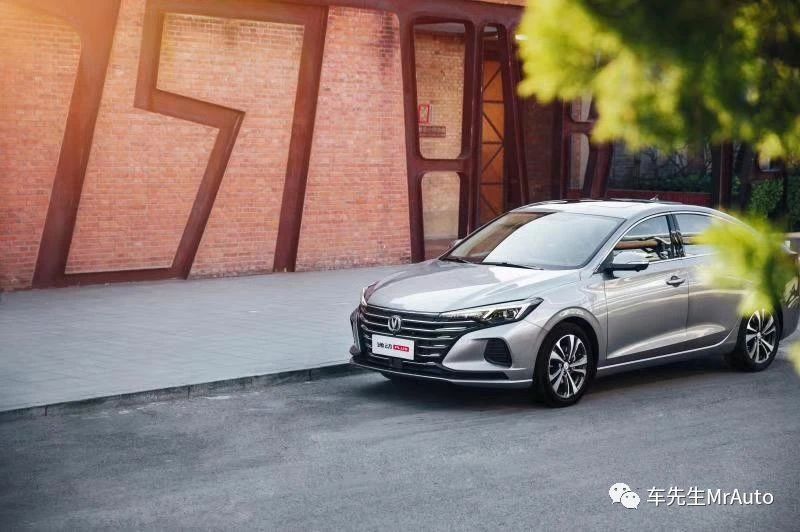 预算有限？颜值、性能皆在线，三款10万就能拿下的热销代步车推荐