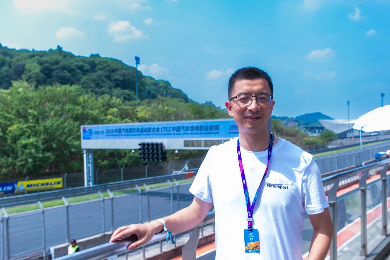 以高性能为基因 | 专访极氪智能科技副总裁朱凌-新浪汽车