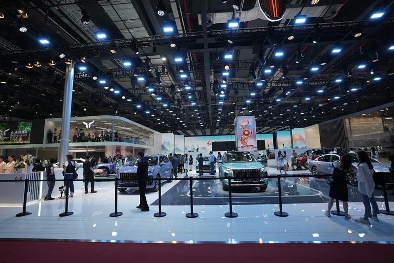组图2023第二十届上海国际汽车工业展览会启幕