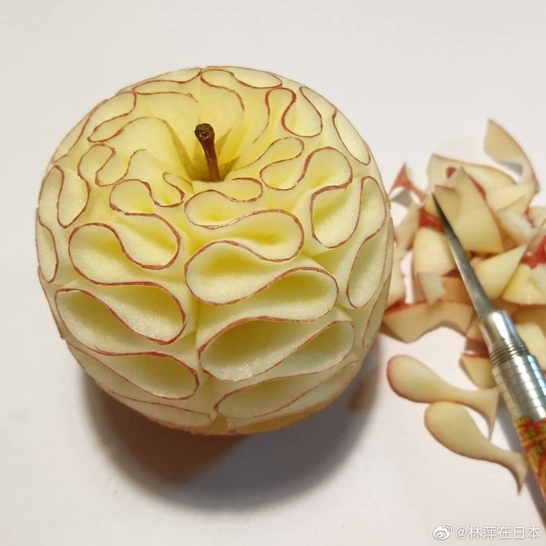 水果雕刻作品分享，三毛水果艺术原创出品